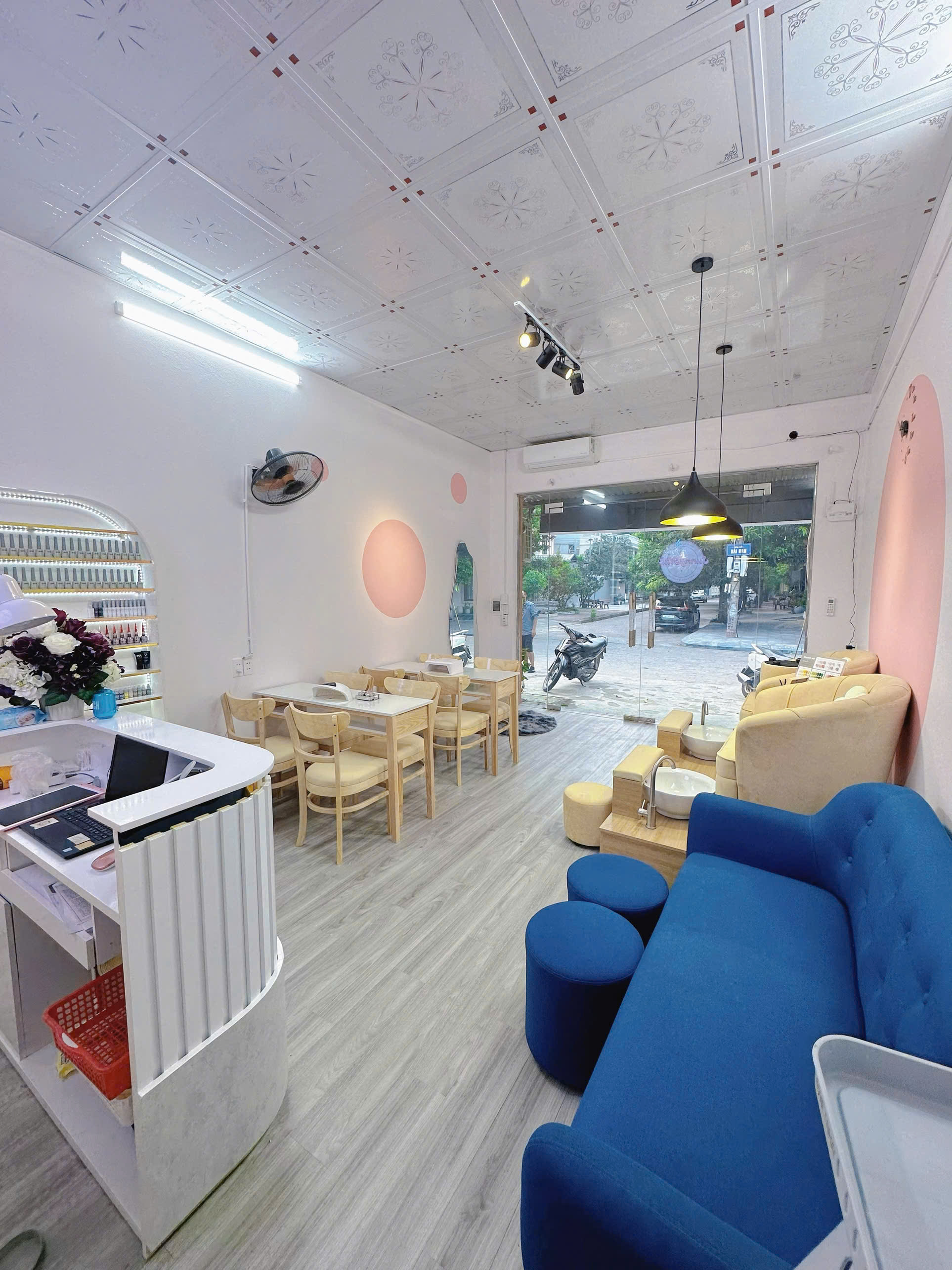 Không gian Sunny Nail